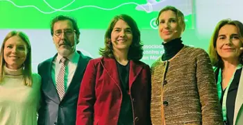 'Los farmacéuticos estamos comprometidos para mejorar la vida de las personas con cáncer, sus cuidadores y familiares'