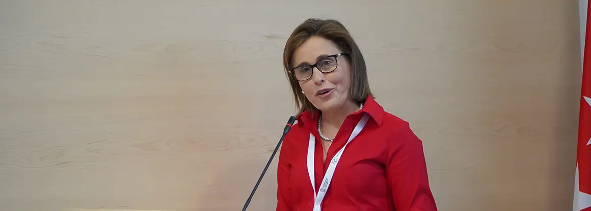 'Los pacientes sienten mayor seguridad y tranquilidad cuando comprueban que los profesionales sanitarios colaboramos'