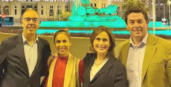 Madrid se ilumina de verde para celebrar el ‘Día Mundial del Farmacéutico’