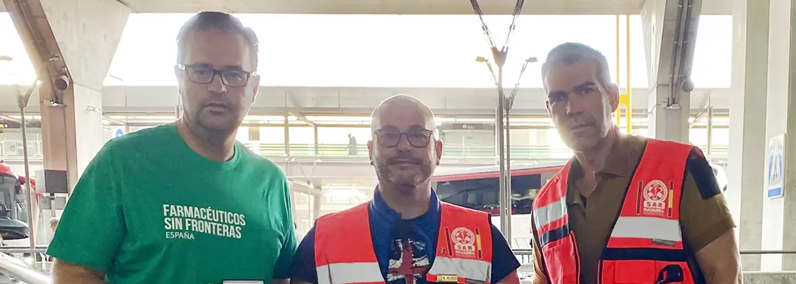 El equipo de trabajo de Farmacéuticos Sin Fronteras en Ucrania recibe la medalla al Mérito Militar del ejército ucraniano
