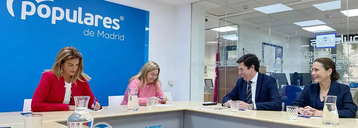 El PP y el Colegio de Farmacéuticos de Madrid avanzan en las propuestas de mejora de la atención farmacéutica al paciente