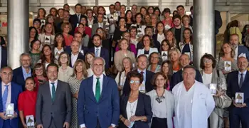 La Comunidad de Madrid rinde homenaje a las instituciones que participaron en la Estrategia de Vacunación frente a la COVID-19