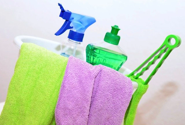Prevención de riesgos químicos y físicos en el hogar