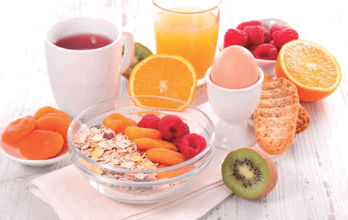 Preparar un desayuno equilibrado y sano para niños