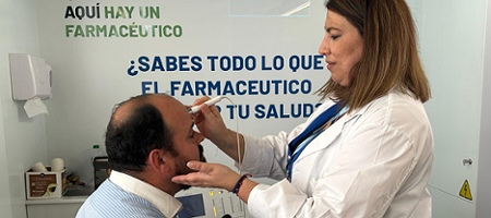 La población de Aranjuez conoce los servicios farmacéuticos a través de la campaña '#Aquíhayunfarmacéutico… en marcha'