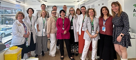 La campaña '#Aquíhayunfarmacéutico… en marcha' acerca los servicios profesionales a los vecinos de Arganda del Rey