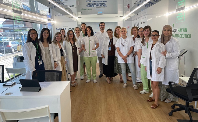 '#Aquíhayunfarmacéutico… en marcha’ culmina en Collado Villalba la difusión del valor de los servicios farmacéuticos en el cuidado de la salud poblacional