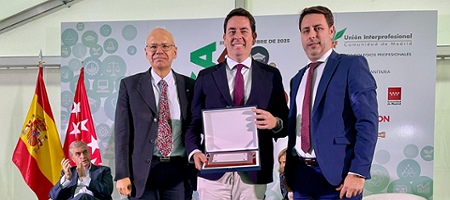 El COFM, premio de la UICM al Colegio  más innovador en la categoría de  ‘Proyecto de mayor impacto’ por la campaña ‘#Aquíhayunfarmacéutico… en marcha’