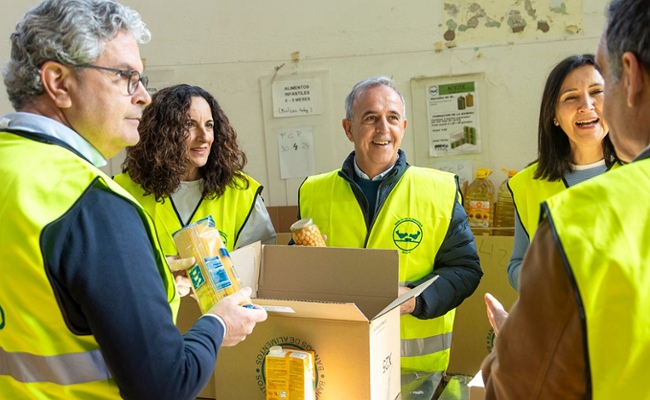 El COFM se une a la Gran Recogida de Alimentos del Banco de Alimentos de Madrid