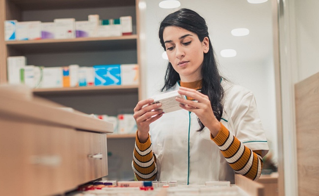 Médicos, odontólogos, podólogos y farmacéuticos de la Comunidad de Madrid unifican la información esencial de la receta para la asistencia privada