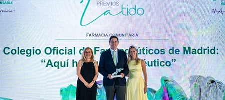El COFM recibe el Premio Latido 2026 por la campaña “Aquí hay un farmacéutico... en marcha”