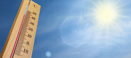Consejos farmacéuticos para disfrutar de un verano saludable frente a las temperaturas extremas