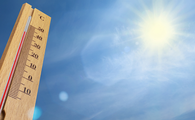 Consejos farmacéuticos para disfrutar de un verano saludable frente a las temperaturas extremas